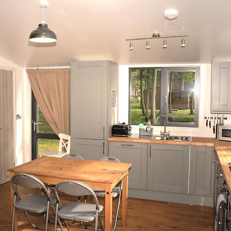 Riverside Cabins Shrewsbury Luaran gambar